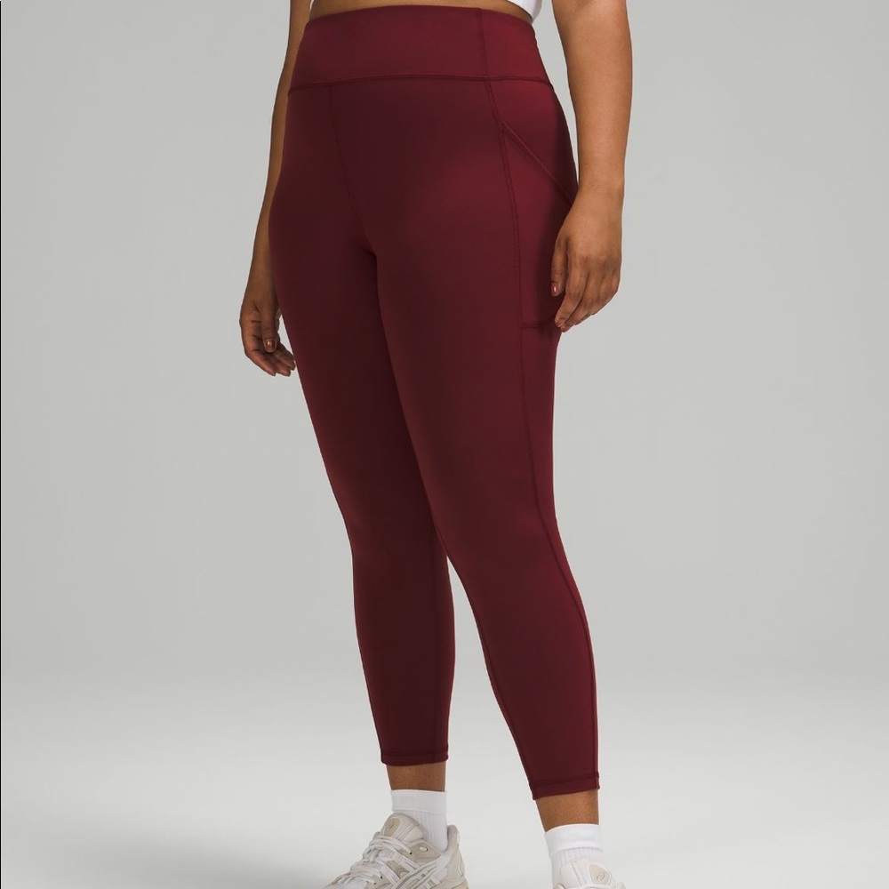Lululemon invigorate size 8 25’’